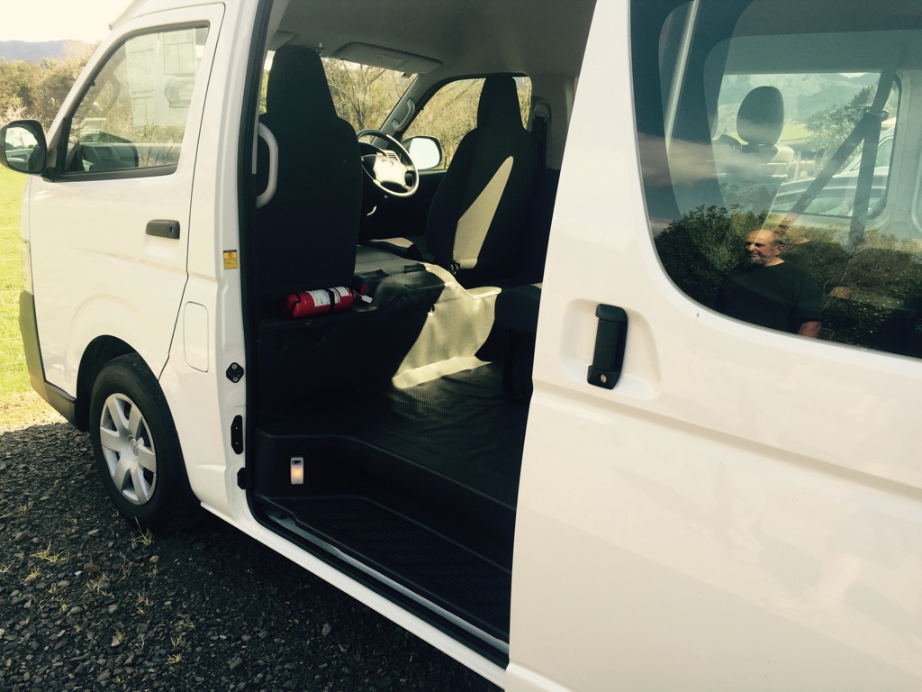 Toyota HIACE ZX MINIBUS 2013 for sale in Auckland